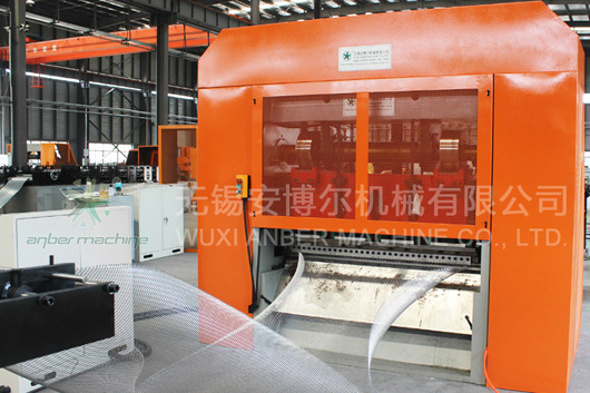 High speed expanded metal machine