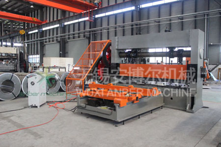 Expanded metal mesh machine