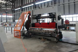 Expanded metal making machine