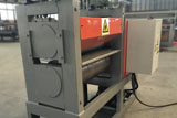 Expanded mesh flatten machine